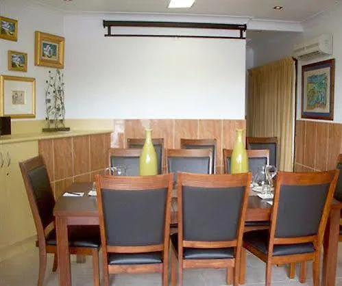 **** מוטל קאירנס Aspect Central אוסטרליה